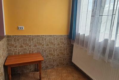 Garsoniera zona Judetean ,etajul 2,mobilata,57900 Euro - 4