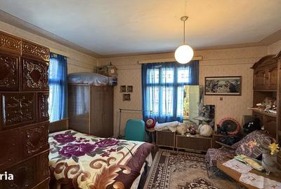 Casă cu 4 camere cu Teren 373 Mp în Central - 4