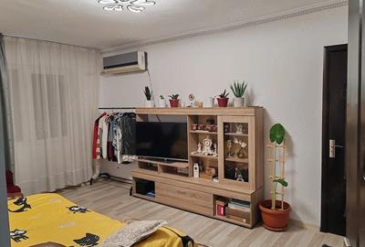 Apartament cu 4 camere semidecomandat în Central - 5