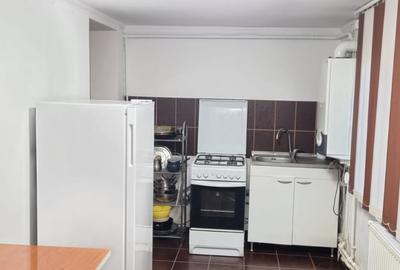 Apartament 2 camere Progresu, parter cu balcon mare. - 2