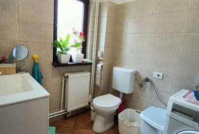 Casa triplex 4 camere 97 mp utili, mobilata si utilata Valea Adanca - 5 drumuri - 13