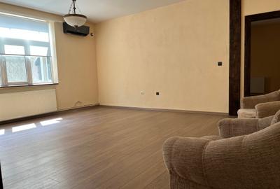 Apartament cu 3 camere semidecomandat în Cotroceni - 3