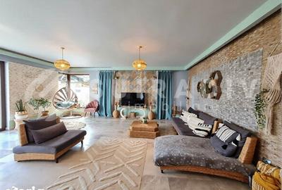 Apartament cu 3 camere semidecomandat în Europa