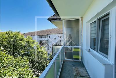 Apartament cu 3 camere decomandat în Ștrand - 12