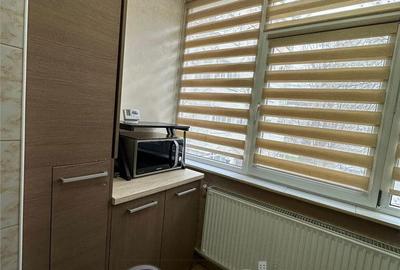 Apartament cu 3 camere decomandat în Nicolina - 3