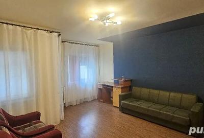 Apartament cu 3 camere decomandat în 1 Mai - 7