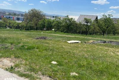 Teren de 1339 mp, în Iris
