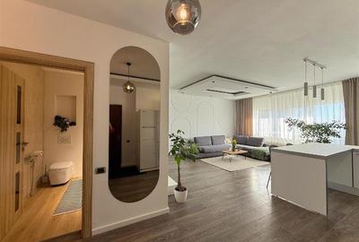 Apartament cu 3 camere semidecomandat, mobilat în Zorilor