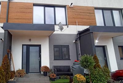 Casă cu 2 camere în Sânpetru - 1