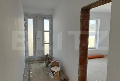 Casă cu 4 camere cu Teren 500 Mp în Sântandrei - 1