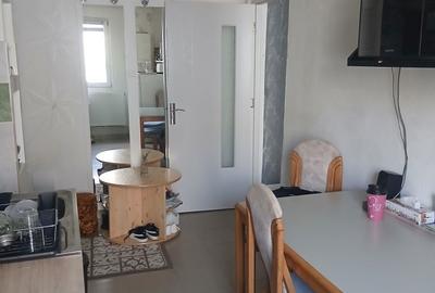 Apartament cu 3 camere semidecomandat în Central - 8