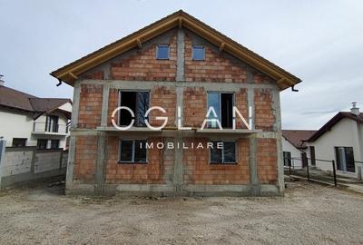 Duplex cu 4 camere cu Canalizare în Central - 4