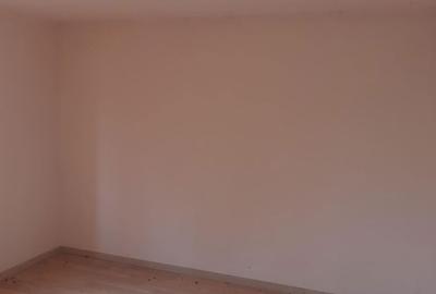 Casă cu 4 camere în Vâlcănești - 8