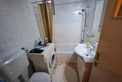Magheru, 3 camere de vanzare, 7/10, centrala proprie, 82 mp. Ideal investitie! - 14