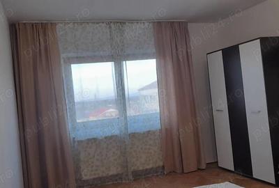 Inchiriez apartament cu 3 camere in Sanmartin - 2
