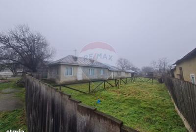 Casă cu 3 camere cu Teren 1273 Mp în Slobozia Ciorăști - 2