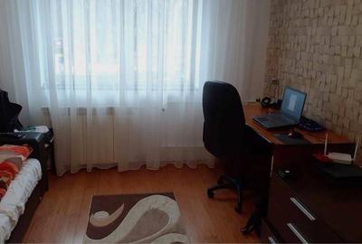 Apartament cu 2 camere decomandat în Plopilor - 4