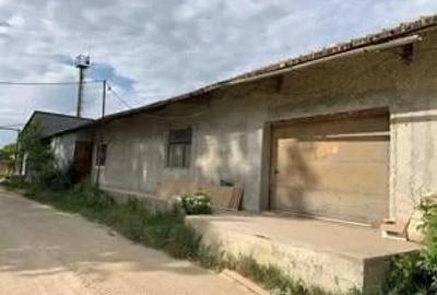 Spațiu comercial, de 470 mp, în Central - 4