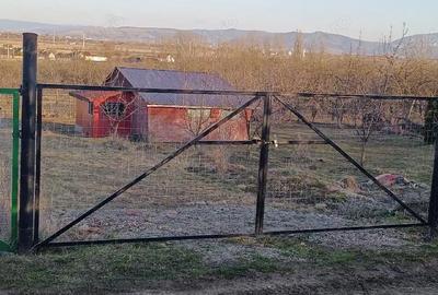 Teren de 2700 mp, în Central - 2