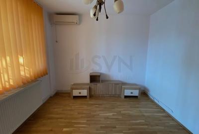 Apartament cu 3 camere semidecomandat, mobilat în 1 Mai - 4