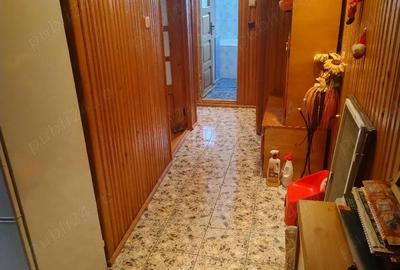 Apartament cu 3 camere decomandat în Central - 1