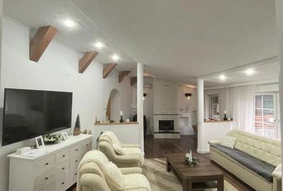 Apartament cu 5 camere în Central - 2