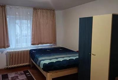 Inchiriere apart. cu 2 camere, parter, 350 Eur, Manastur - 1