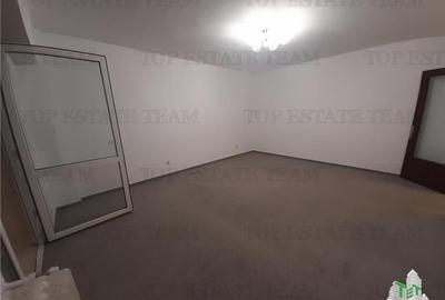 In exclusivitate  la Piata Unirii vanzare 2 camere - 9