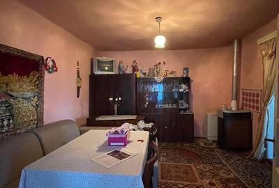 Casă cu 2 camere în Moldovenești - 1