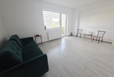 Apartament cu 3 camere decomandat în Tractorul - 6