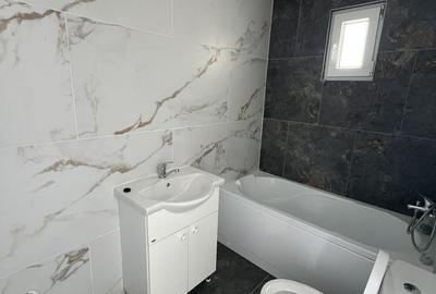 Casă cu 3 camere cu Teren 220 Mp în Central - 2