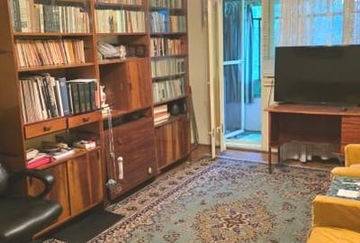 Apartament cu 3 camere decomandat, mobilat în Mazepa 1