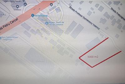Teren de 5000 mp, în Central