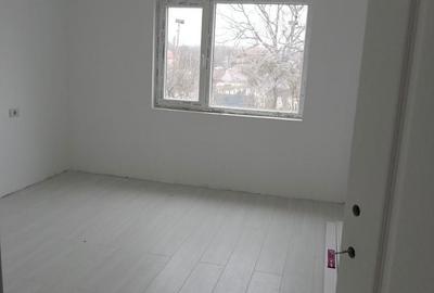 Casă cu 4 camere în Bâlteni - 5