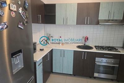 Royal Imobiliare - Vanzare apartament 3 camere, zona 9 Mai - 8