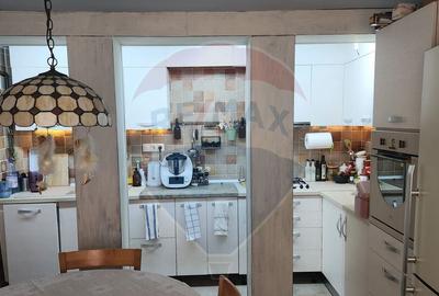 Casa / Vila cu 4 camere de vanzare in zona Central - 8