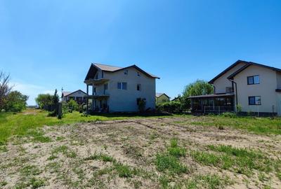 Teren Construcții intravilan de 1800 mp, în Domnești - 5