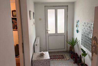 Casă cu 3 camere în Coada Izvorului - 6