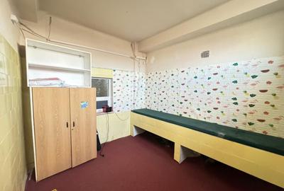 Spațiu comercial, de 215 mp, în P-ța Gării - 17