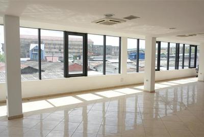 Spațiu comercial, de 140 mp, în Cartierul Traian - 4
