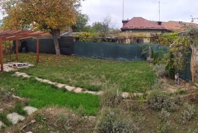 Casă cu 3 camere cu Teren 1200 Mp în Florești