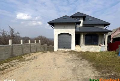 Casă cu 4 camere în Sirețel - 1