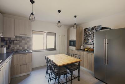 Apartament cu 4 camere decomandat în Decebal - 8