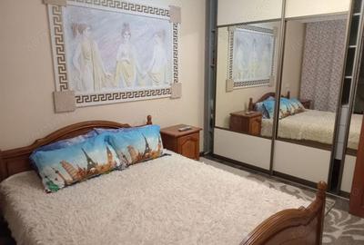 Apartament cu 3 camere decomandat în Giurgiului - 1