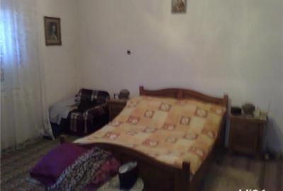 Casă cu 4 camere cu Teren 720 Mp în Gurahonț - 4