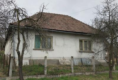 Casă cu 4 camere în Pir - 1