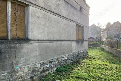 Casă cu 4 camere cu Teren 2054 Mp în Geoagiu - 7