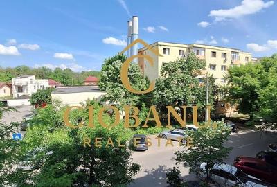 Apartament cu 3 camere decomandat în 1 Mai - 3