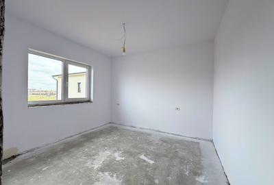 Duplex cu 4 camere cu Canalizare în Moșnița Nouă - 5