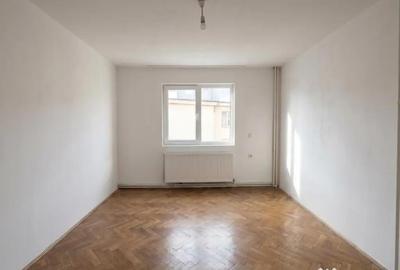 Apartament cu 2 camere semidecomandat în Florilor - 3